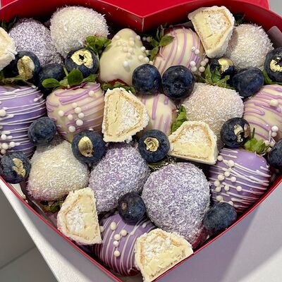 Клубника в шоколаде Сердечко Mini №4в Di Panna Confetteria по цене 3090 ₽