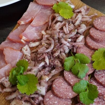 Мясное ассорти в Хинкальня по цене 19 р.