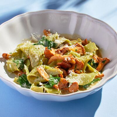 Паппарделле с лисичками и шпинатом в Итальянское бистро Figata по цене 950 ₽