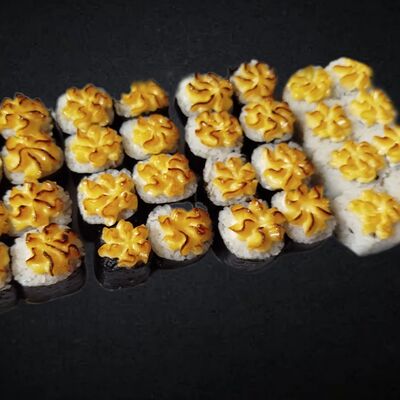 Запеченный килограмм в SUSHIROLLS по цене 1290 ₽