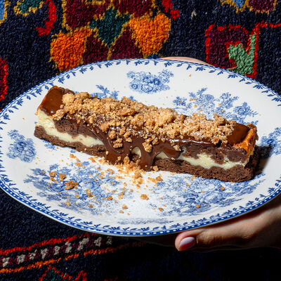 Сырно-шоколадный торт в Хачапури тетушки Марико по цене 435 ₽