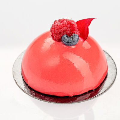 Пирожное Селеста в Bonbon авторская кондитерская по цене 320 ₽