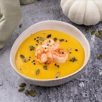 Тыквенный суп с креветками в Refettorio