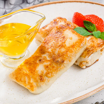 Блины с творогом в Роял Палас по цене 350 ₽