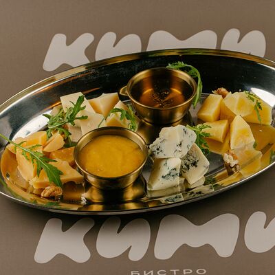 Сырная антипасти в Кими по цене 1600 ₽