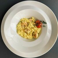 Ризотто с креветками и шафраном в Трюфель
