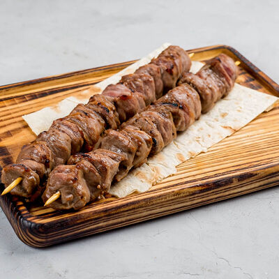 Люля-кебаб из баранины в контейнере в Mr. Grill по цене 410 ₽