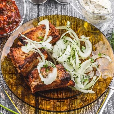 Шашлык из свиных ребрышек в ARM HOUSE по цене 680 ₽