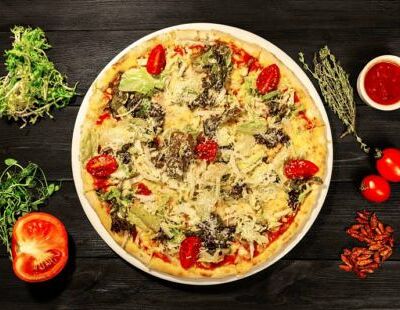 Пицца поло и панчетта в Чентуриппе по цене 755 ₽