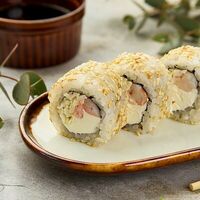 Калифорния с креветкой в Sushist