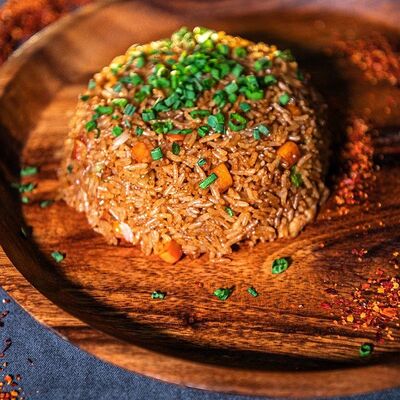Фрайд райс с курицейв Tom-Yam по цене 550 ₽