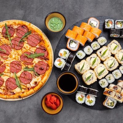 Сет Банзай и пицца пепперони в Sushi and Pizza по цене 10990 ₸