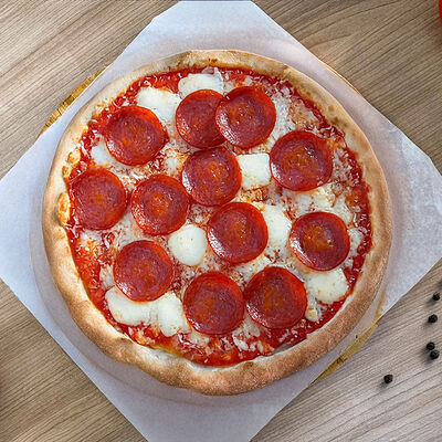 Пицца Пеперонив Пиццерия фасоль по цене 970 ₽