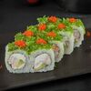 Чука ролл с тигровыми креветками и тобико в Fast Япония Premium Sushi по цене 420