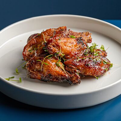 Хрустящие куриные крыльяв Паркинг по цене 450 ₽