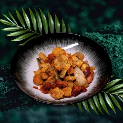 Жареные лосось и минтай в LAOBAN по цене 1100 ₽