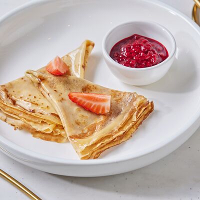 Блинчики с малиновым вареньем в Море на Патриках по цене 450