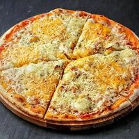 Пицца Четыре сыра в Лаки-рizza