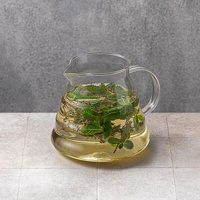 Чай мята-чабрец в Шоколадница по цене 280 ₽