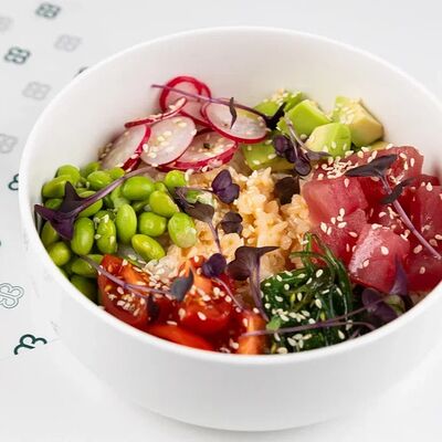 Салат с тунцом в Selfish по цене 900 ₽