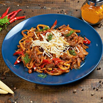 Лагман жареный в Шаурма и Гриль по цене 500 ₽