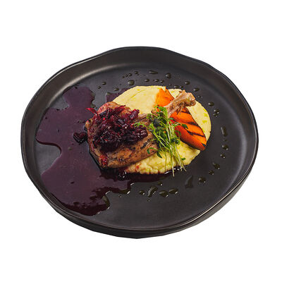 Утиное конфи с картофельным пюре и бататом на гриле в ИТЛЕ Стейк-кафе Halal по цене 770