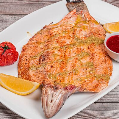 Форель радужная на гриле в Yunga Tim Fish & Grill по цене 1920 ₽