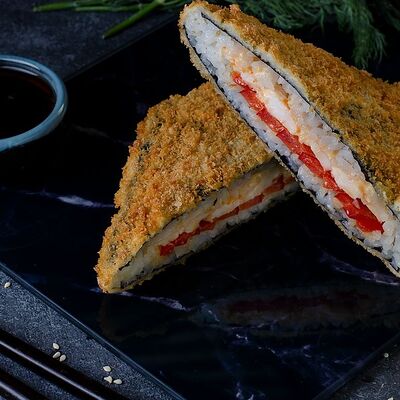 Темпура сэндвич с курицей в Takara по цене 310 ₽