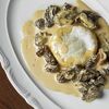 Запеченный камамбер со сморчками в Bistrot по цене 2500