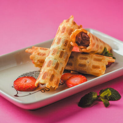 Трубочки с начинкой в Двор Помидор по цене 320