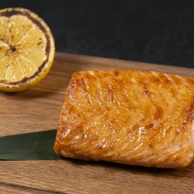 Стейк из лосося в Soju по цене 2060 ₽