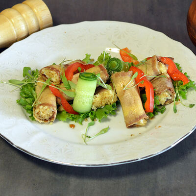 Рулетики из говяжьего языка в Грузия и вино по цене 950 ₽