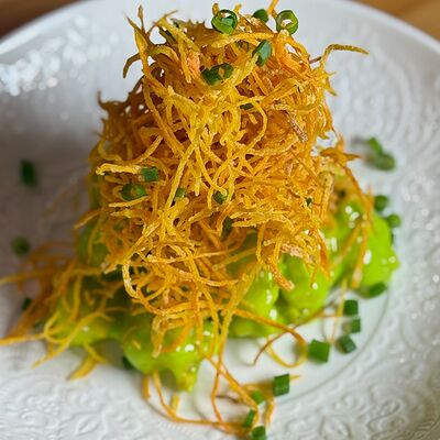 Хрустящие креветки с соусом васаби в Vladbeef Bar по цене 850 ₽