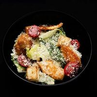 Цезарь с курицей в Oz Azia