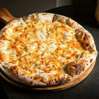 Пицца Четыре сыра в Качуко