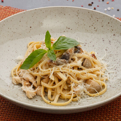 Паста с цыпленком и грибами в Престо по цене 620 ₽