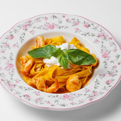 Паста с креветками в УРМАН кафе по цене 685 ₽