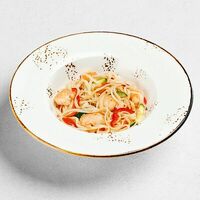 Удон с креветками и соусом сладкий чили в ПиццаФабрика