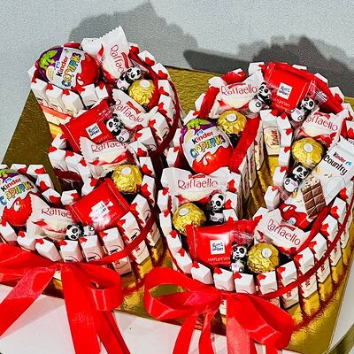 Торт цифра 30 из киндер шоколада (цифру можно изменить) в Дарите красиво по цене 9899 ₽