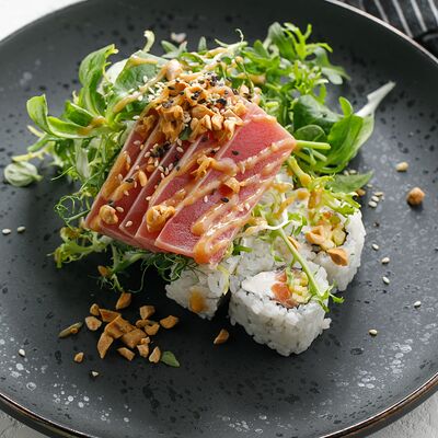 Ролл татаки с тунцом в Маймун по цене 1190