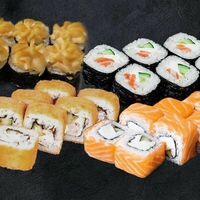 Сет 4 лосося в SUSHIROLLS