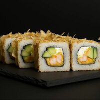 Бонито с тигровой креветкой в Rollik