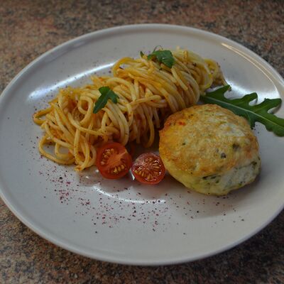 Куриный оладушек со спагетти в ПлатForma по цене 395 ₽