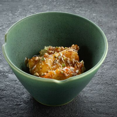 Бананы в кляре с соленой карамелью и миксом орехов в Ikigai по цене 490 ₽