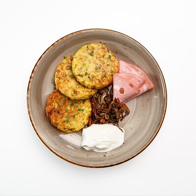 Драники с мортаделлой и вешенками в White Fox Cafe по цене 855 ₽