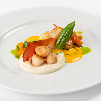 Гребешок с кремом из сельдерея и карамельной тыквой в Castor'ka по цене 2400 ₽