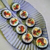 Кимпаб с говядинойв Вкус Кореи