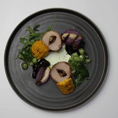 Медальоны из свинины с грибами в Асгард по цене 715 ₽