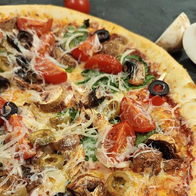 Пицца овощная 30 см в Friday по цене 780 ₽