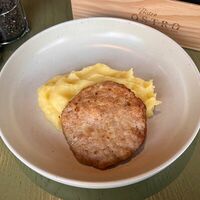 Котлетка с гарниром на выбор в Bistro Оstro